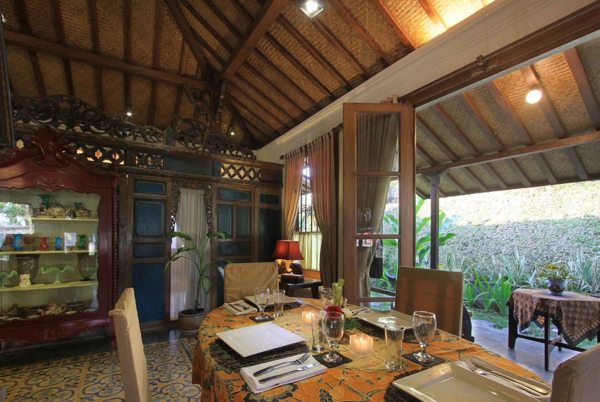 Ubud Syailendra Villas Exterior photo